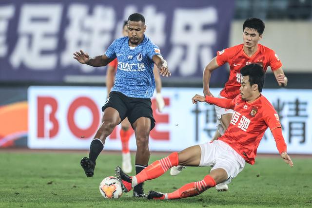 那不勒斯开局遭遇重挫，再度面对60年未见的窘境