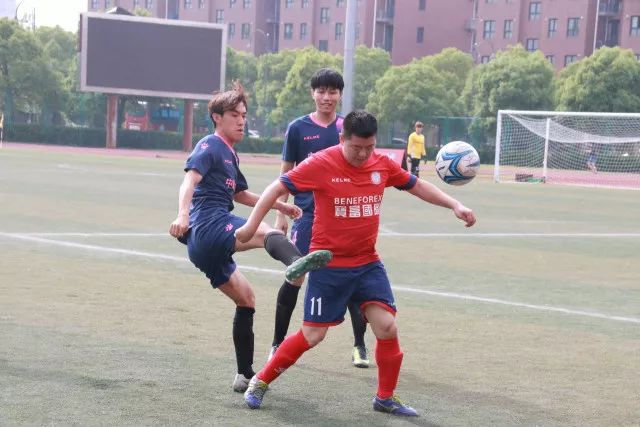 阿森纳显威，梅里诺助攻马杜埃凯破门击败伊镇